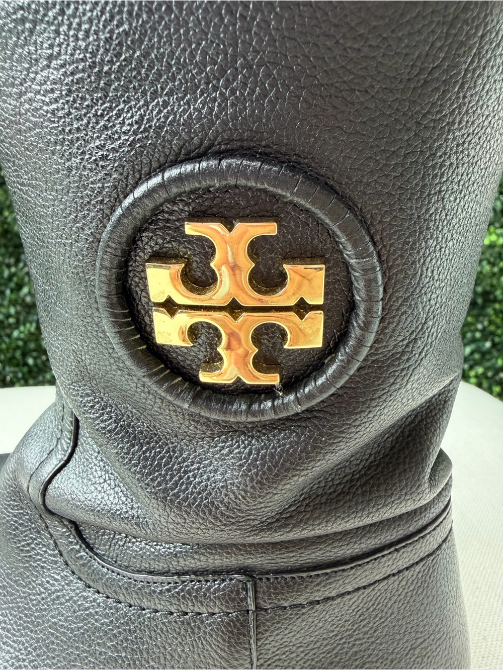 GUC Tory Burch Hallie Black Leather Mid-Calf Logo Boot with Gold Emblem Size 9 - Picture 4 of 9